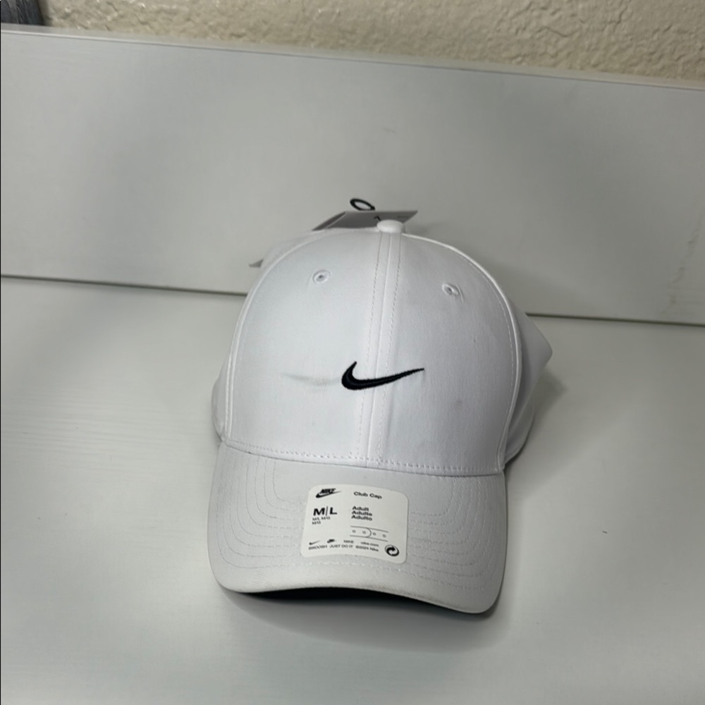 Nike White Baseball Cap
